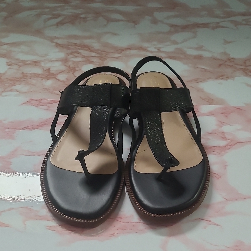 EUC Cole Haan Graud 360 Black Leather T-Strap Winslet Sandals Sz 8.5B - Picture 2 of 7